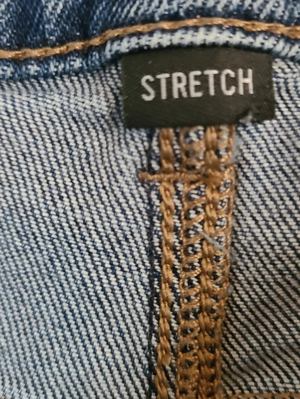 Amerucan EAGLE STRETCH MOM JEANS SIZE 2 SHORT DARK WASH